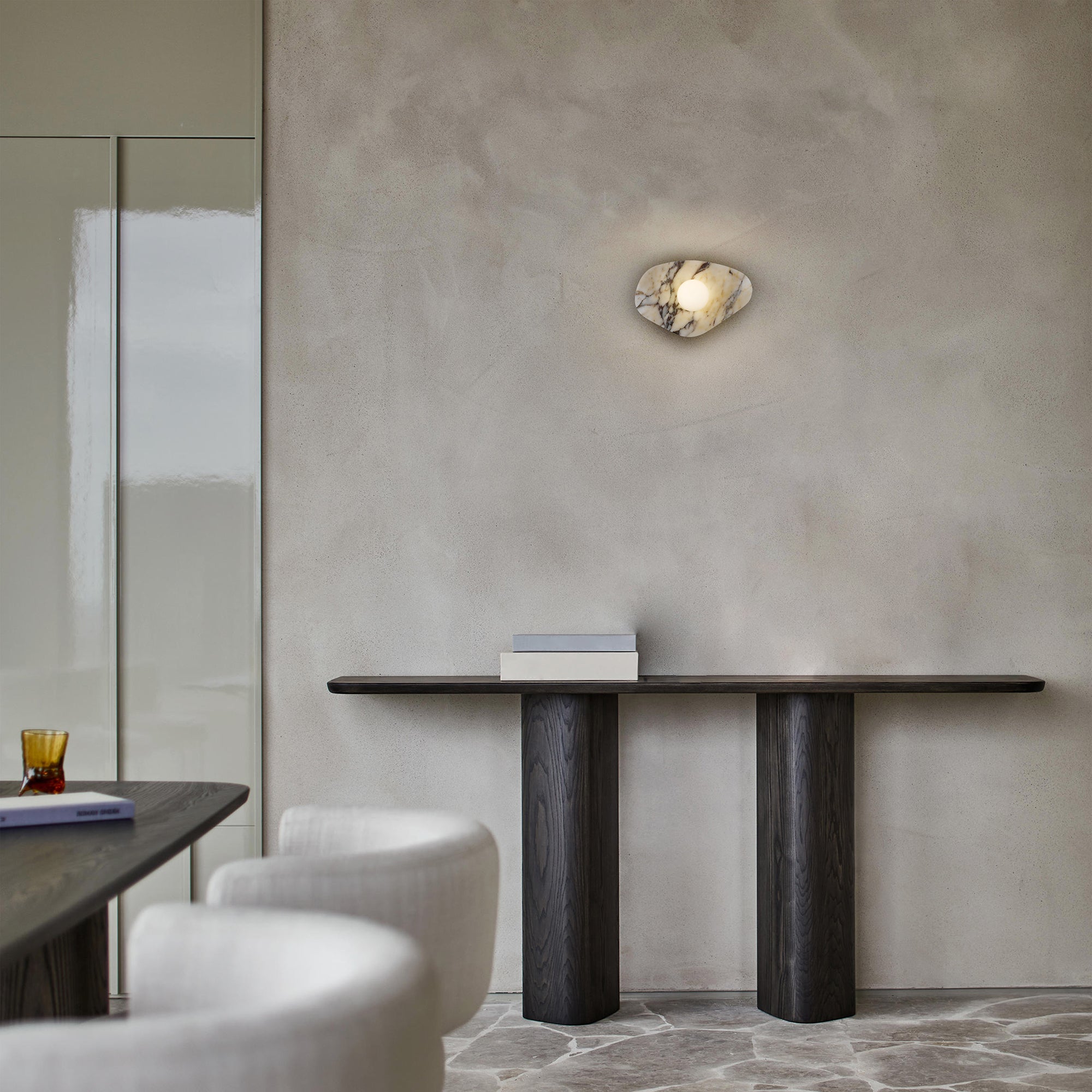 Sand Black - White Marble
